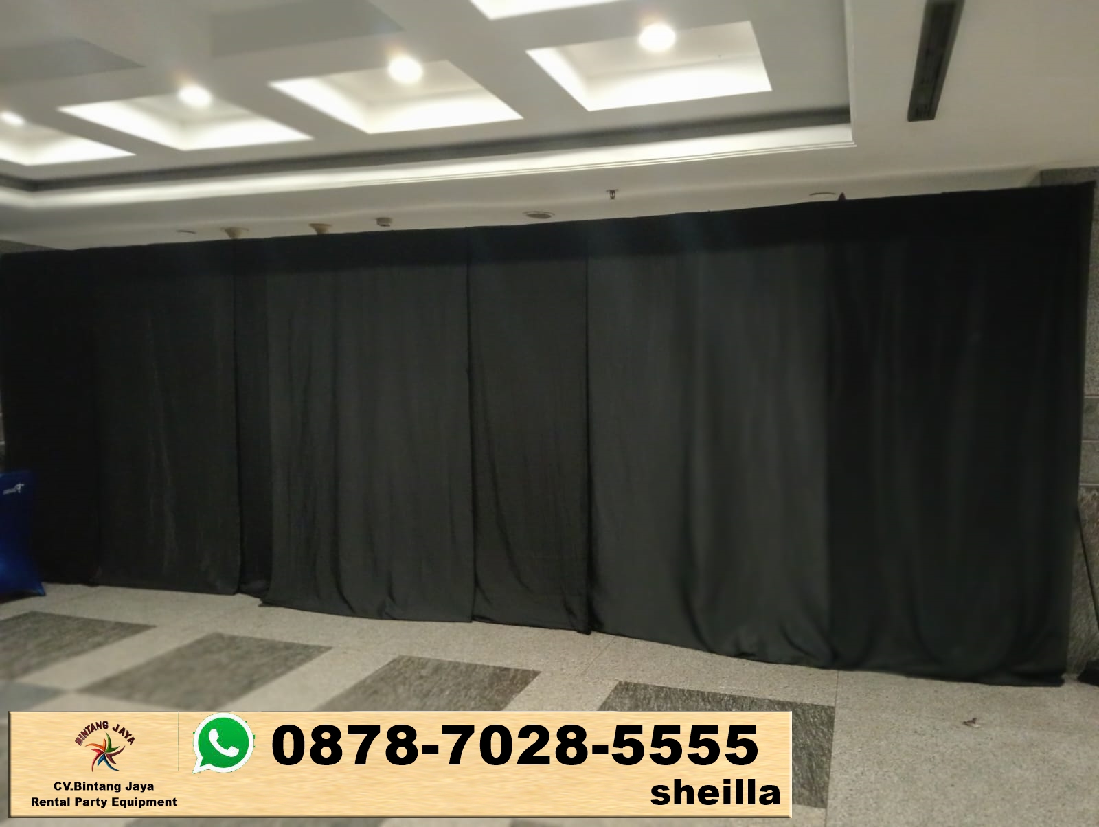 Sewa Tirai Hitam Tinggi 7 Meter Finance Hall CIMB Niaga Jakarta