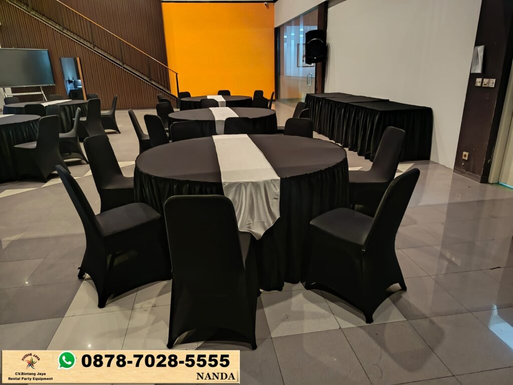 Sewa Meja Kotak Dan Meja Bundar Taplak Hitam Di Jakarta