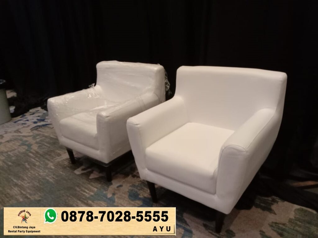 Sewa Sofa Putih Type Scandinavian Event JCC Jakpus