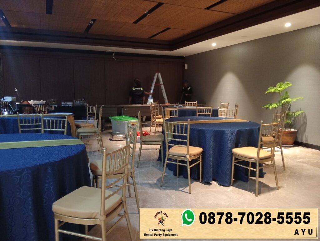 Tempat Sewa Round Table Biru Set Kursi Tiffany Gold Jakarta